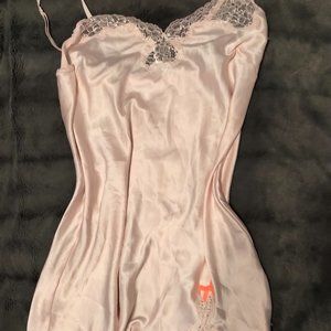 Light Pink VINTAGE Victoria's Secret Slip Size Med